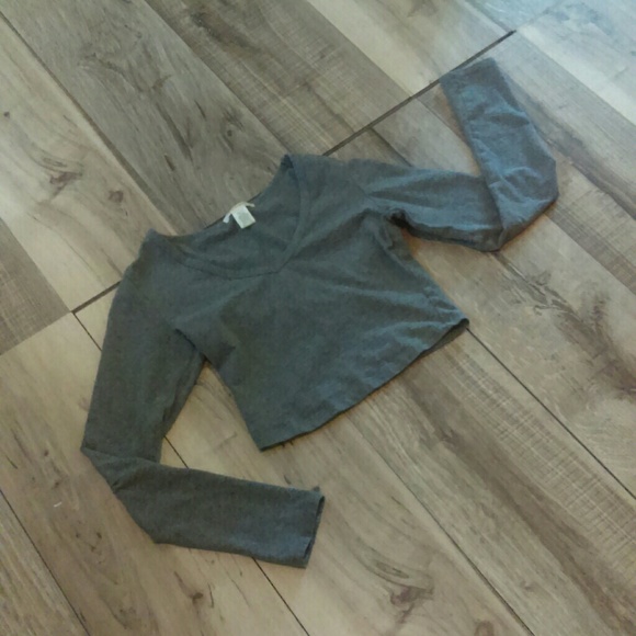 Charlotte Russe Tops - Charlotte Russe Gray Crop Top